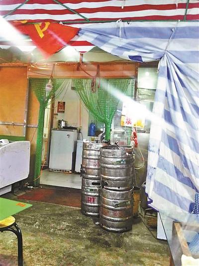 青岛天价虾游客被宰 店主称38元一只很便宜(图)