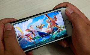 有大学生暑期兼职游戏代打：每天玩到眼睛疼，一天可赚几百元