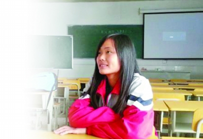 18岁的苗丹至今没有上户口。 韩飞