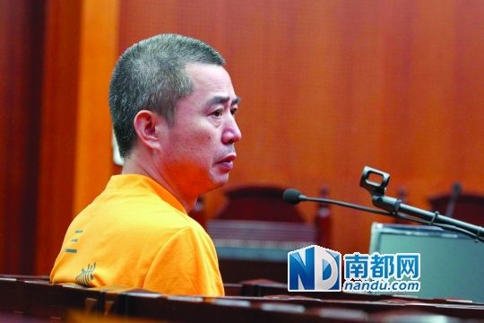 王建彬受审。南都记者刘有志摄