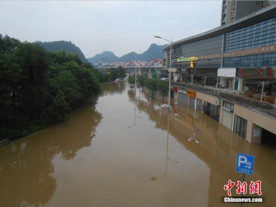 中国南方9省市面临暴雨考验局地有雷暴大风
