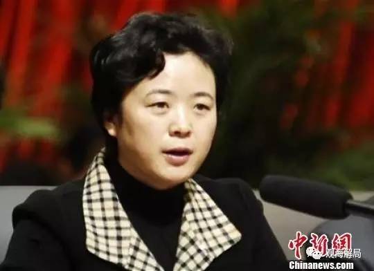 与断崖式落马的部级官员串供、一案双查的女书记落判
