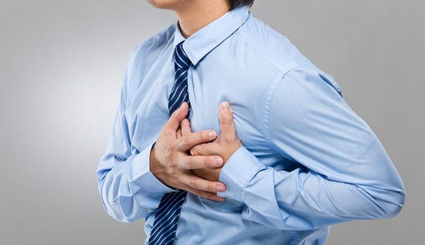 准新娘拍完婚纱照猝死：那些拿命换钱的人