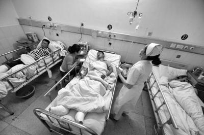 沪昆特大车祸43人遇难 客车19小时仅休息64分钟