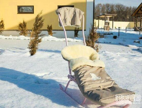 外国丈母娘送中国小伙礼物打开后让人脸红