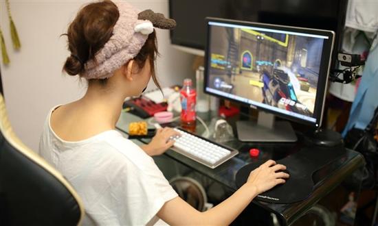 网曝小学生撩网络女主播:做我女人保证做梦都笑