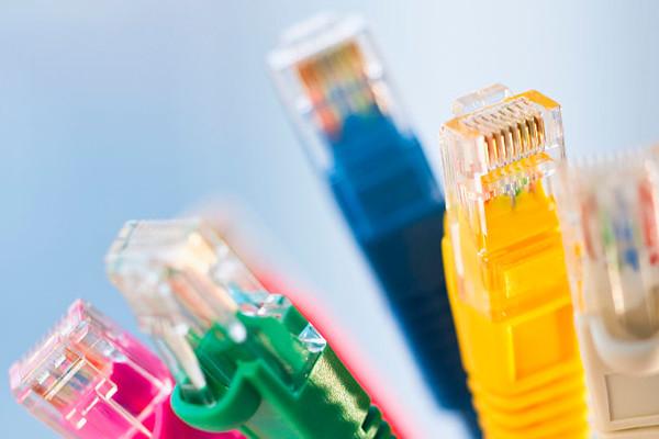 被劈了才作数？雷雨天到底要不要拔插头？