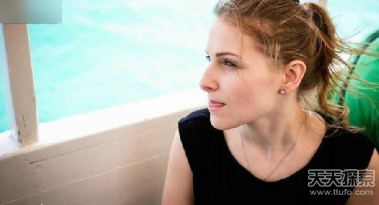 外国丈母娘送中国小伙礼物打开后让人脸红