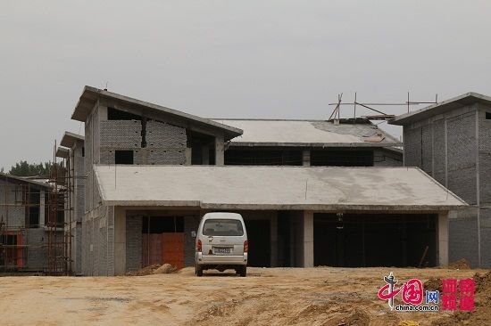 郑州黄河边再现大规模别墅群