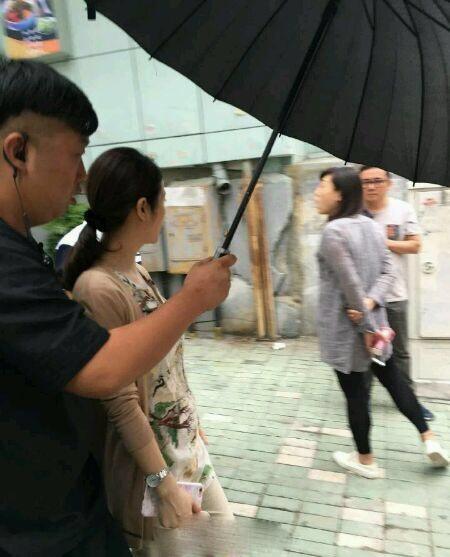 网曝林心如最新大肚照 网友:跟六个月大似的