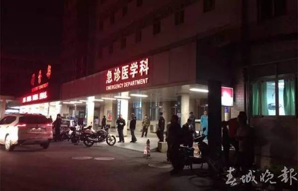 昆明女艺人腿腿被陌生醉汉捅死 正准备结婚
