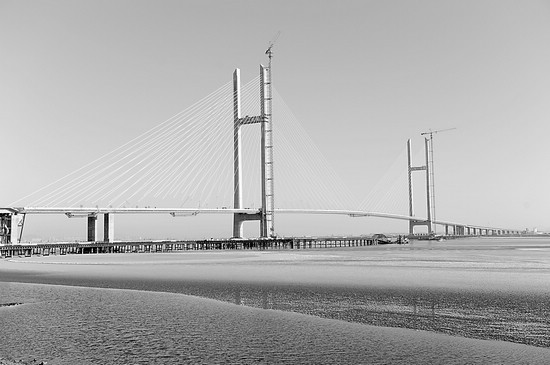 新鸭绿江大桥直通朝鲜新义州特区。邱永峥摄