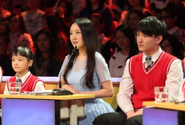 43岁杨钰莹仍单身 坦言想当妈妈生孩子(图)