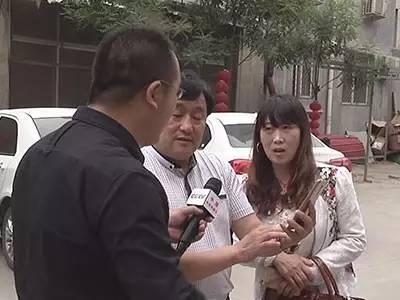 陕西的郭昌霞(右)