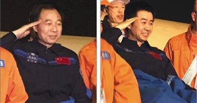神舟十一号33天后平安归来 航天员自主打开舱门