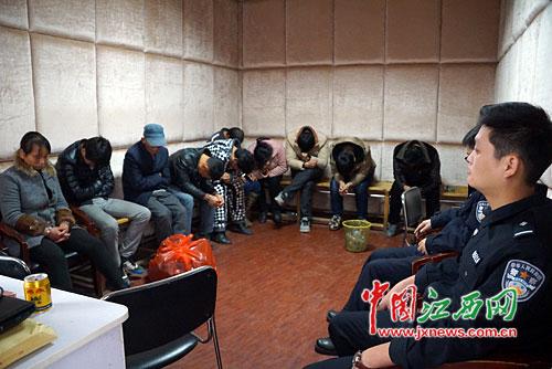 江西两村庄200人涉嫌诈骗被抓 全家老少齐上阵