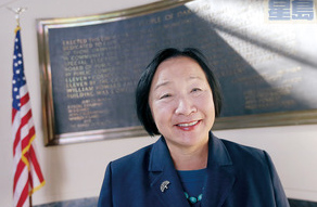 久未露面的关丽珍再度活跃。 (美国《星岛日报》资料图)