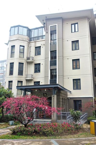 周滨叔父夫妇被带走调查 官员称或涉中石油案