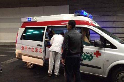 法拉利与兰博基尼相撞谜团：黑色高跟鞋遗落现场