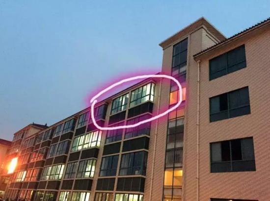 江苏36岁女教师监考时猝死 学生未察觉仍做题