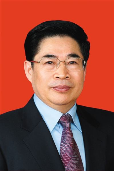 袁纯清 1952年3月生，湖南省汉寿县人。曾任共青团中央书记处书记、全国青联副主席；中央纪委常委、秘书长。2001年3月任陕西省委副书记；2007年2月任陕西省委副书记、省长；2010年5月任山西省委书记。