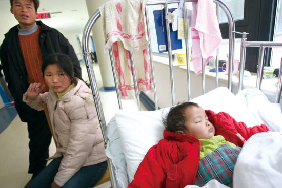 在等待接受手术的患儿 IC图