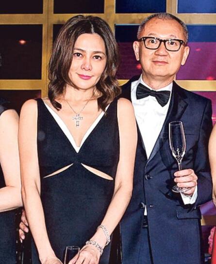 关之琳自曝与富商陈泰铭离婚：不是分手是离婚