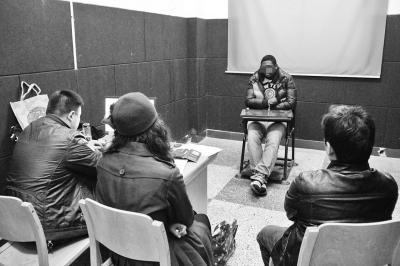 非洲男子冒充美女下套骗走河南一男子218万元