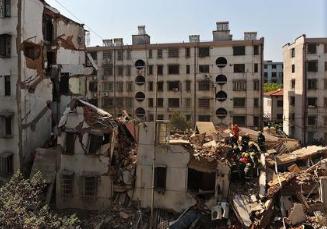 浙江奉化危楼坍塌幕后：官员自杀前守塌楼5天5夜