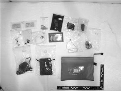 小官巨贪：县委书记受贿1亿 曾找高人念咒画符