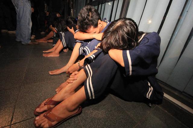 妻子称婚礼前一周遭强暴 丈夫约出情敌将其杀害