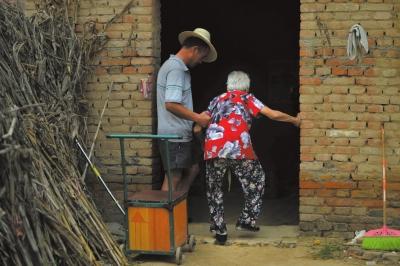 男子挖墙入室性侵老人作案3年 最大受害者95岁