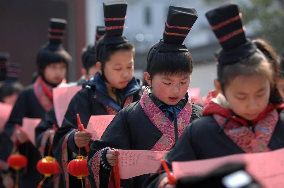 传统文化≠四书五经：应有一套分级教材