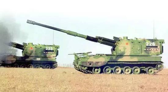 ▲中国05式自行榴弹炮