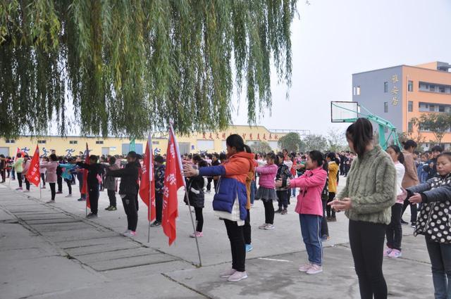 濉溪县公共资源交易中心扶贫帮困献爱心