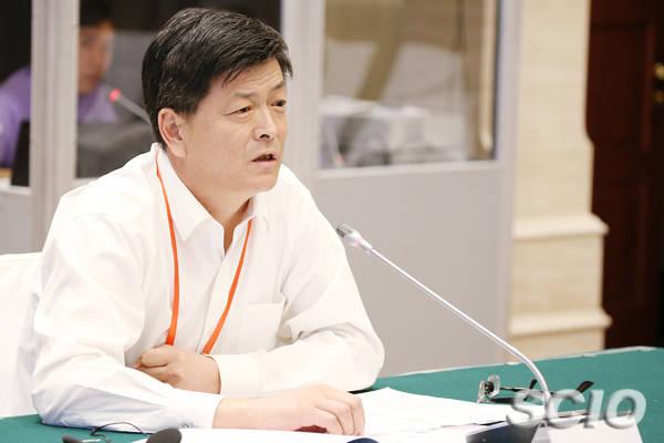 新疆日报社原党委书记被双开 曾妄议中央决策