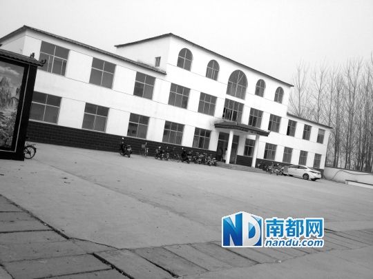 不少村民表示，她们就是在县计生指导站替人完成计生手术的。