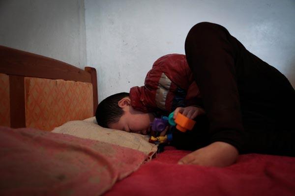 山东男童接种疫苗后瘫痪 政府补偿10万不准上访