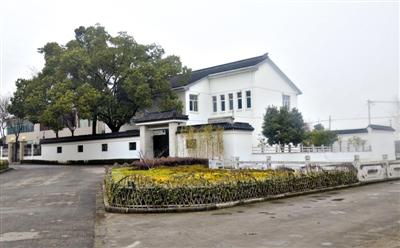 周滨叔父夫妇被带走调查 官员称或涉中石油案