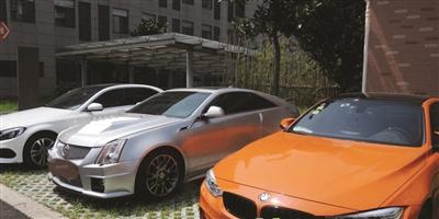 富二代深夜飙车 时速140公里还带着怀孕老婆