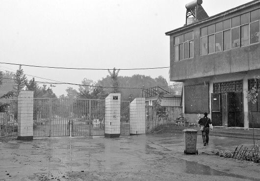 自杀教师所在的汶上县南旺镇中学。