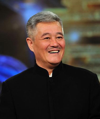 赵本山靠二人转打造了一个本山“传媒王国”