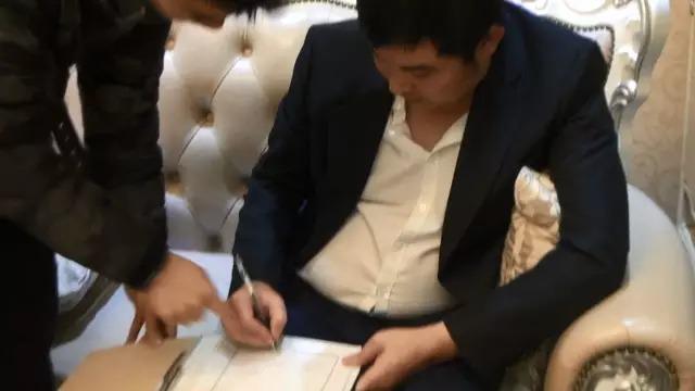 中晋老板大肆挥霍5个亿 生活奢靡超e租宝丁宁