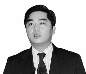 东莞“裸官”涉贪1.7亿受审