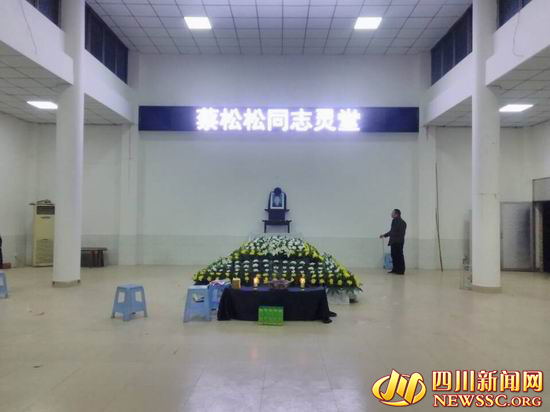 英雄走好！四川泸州警察勇救两落水儿童不幸牺牲