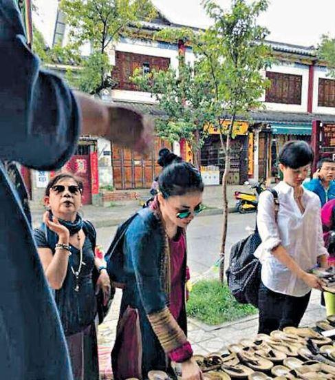 港媒：王菲潜心修佛 大理买百万别墅密谋出家