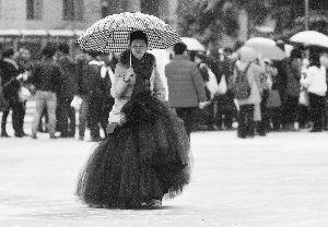 中戏考生扎堆播音主持专业近四千人争25个名额